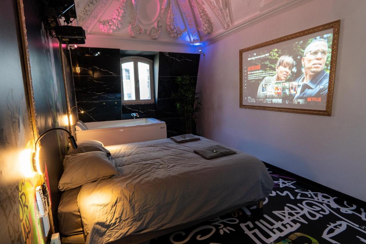 Capsule Art Deco - Jacuzzi - Netflix - Home Cinema - Arcade De Jeux & Nintendo Switch - 2 Chambres - Filet Suspendu วาลองเซียนส์ ภายนอก รูปภาพ